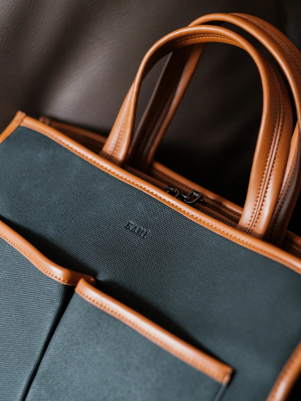 KAMĪ - Portia Tote Bag
